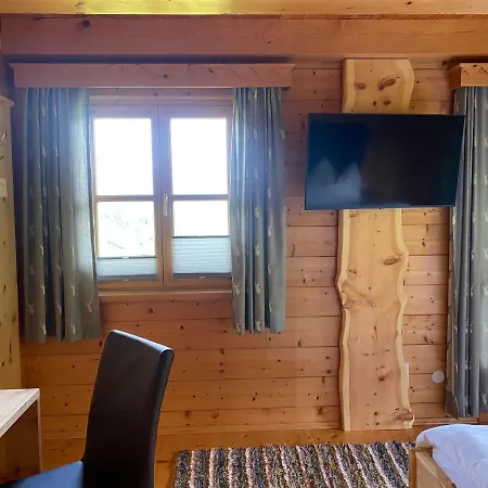 Bio Bauernhof Perneissl Apartamento *
